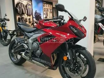 triumph - daytona 660