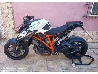 ktm - 1290 superduke r
