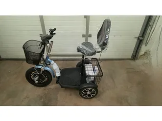 електрическа триколка с лед осветление и равна платформа →