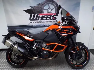 ktm 1090 adventure 1050 euro 4 1050 cc