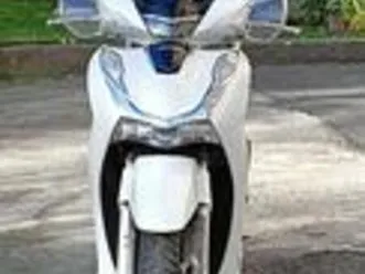 honda sh 125i bianco