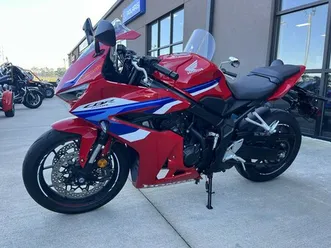 2025 honda cbr650r