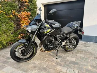 ② kawasaki z650 met slechts 323km