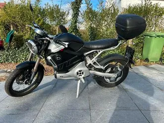 ② super soco tc max : bat à 100 %, faible kilométrage