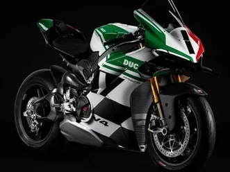 ducati panigale v4 tricolore