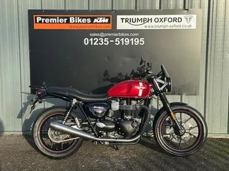 triumph street twin 900 kirosi red abs 900 cc