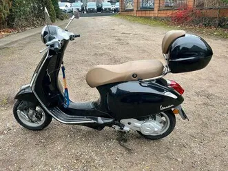 verkaufe vespa piaggio primavera 50,4t, euro 4 schwarz 126 km