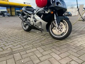 suzuki gsx-r 750