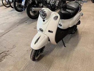 schöne retro motorroller burnout!!!