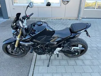 suzuki gsr 750