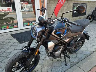 cfmoto 300 cl-x, tovární záruka, 1. majitel, čr, abs
