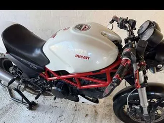 ducati monster 695 bianco
