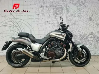 ② yamaha vmax1700 (année de construction 2015)