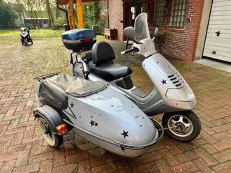 piaggio hexagon 125 (mit beiwagen)