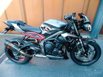 ② street triple 765cm³ abs rs ohlins 2022 123cv gar 1.2.3ans