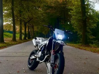 ② husqvarna smr 510 supermoto