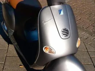 vespa et4-2v 50cc in topstaat! 5500km (brom) — scooters | vespa — marktplaats