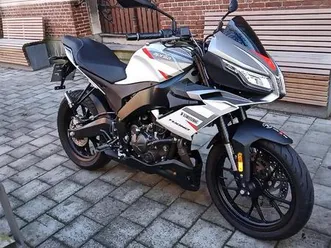 ② aprilia tuono 125 cc