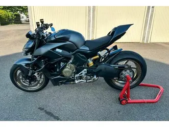 ducati streetfighter v4