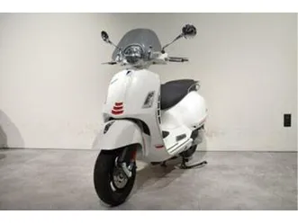 vespa gts 300 hpe bianco | 2021 | 456km — scooters | vespa — marktplaats