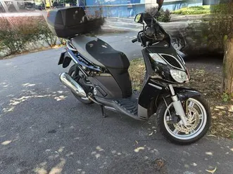 aprilia sportcity 250 – samo 10.000 km! svježe servisiran! prilika!, 2008 god.