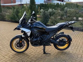 bmw r 1300 gs triple black
