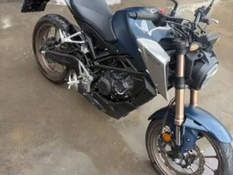 honda - naked cb125r (2021)