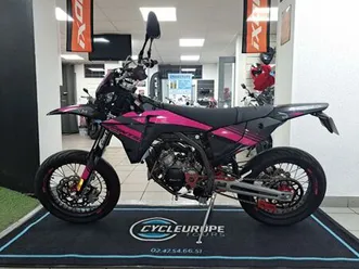 fantic xm 50 performance 2024 50 cm3 | moto super motard | 1 139 km | noir | 37000 tours
