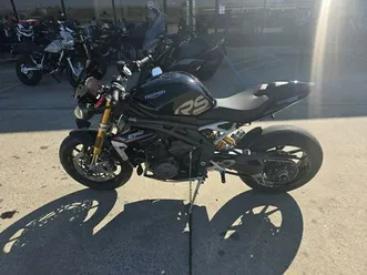 2023 triumph speed triple 1200 rs sapphire black