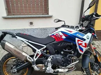 bmw f 900 gs bianco