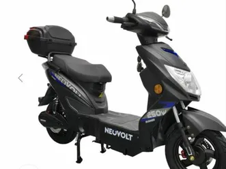 scooter runner azul faro (sé e são pedro)