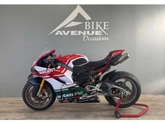 ducati panigale v4 s full akrapovic 2025