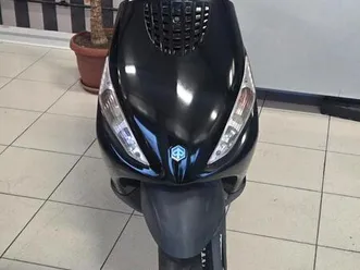 piaggio zip 125 scooter