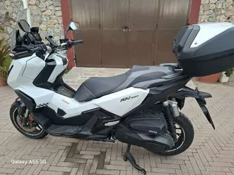 honda adv 350 bianco