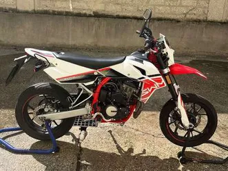 swm sm 125 r motard abs wit