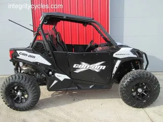 2023 can-am maverick 700 dps