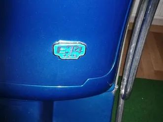 vespa et4 / 125 ccm im wunderschönen blau metallic !
