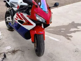 moto honda fire blade cbr 1000 rr pedrouços