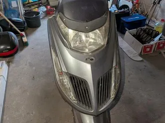 kymco yager gt 50 bastler/teilespender komplett springt nicht an