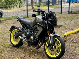 yamaha mt09 quickshifter leovince