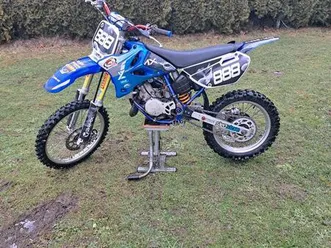 yamaha yz 85 motor- cross