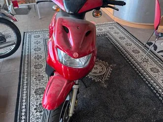 50 er roller mit 1500 km im super zustand