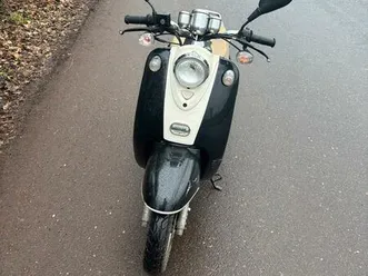 china retro roller - komplett neuer motor, fährt einwandfrei