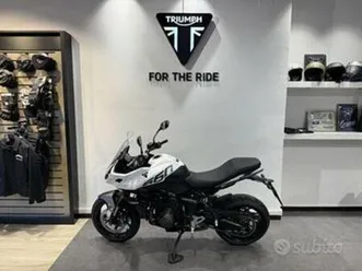 triumph tiger sport 660 .