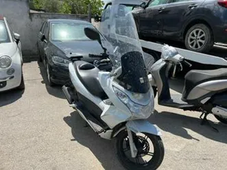 honda pcx 150