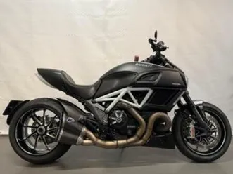 ducati diavel carbon white (bj 2014) — motoren | ducati — marktplaats