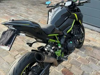 ② moto kawasaki z 900 année 2022