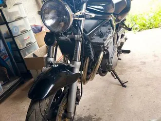 ② suzuki bandit gsf 600 noire de 1998