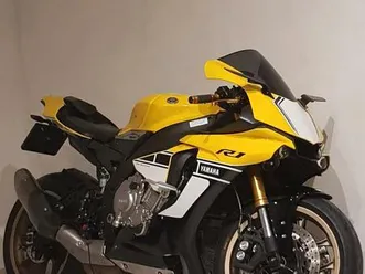 2-yamaha-r1-60th-anniversary