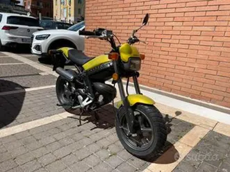 suzuki 50 street magic